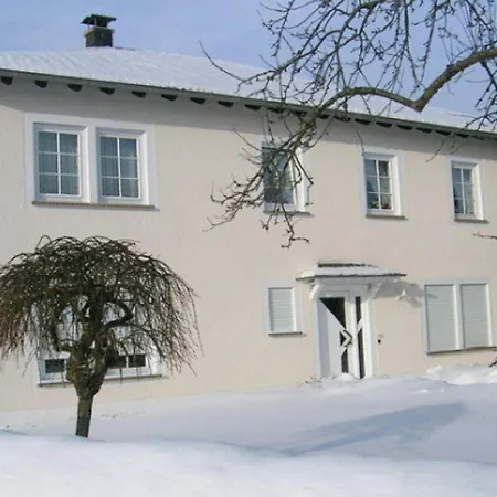 Modern In Near Town Center