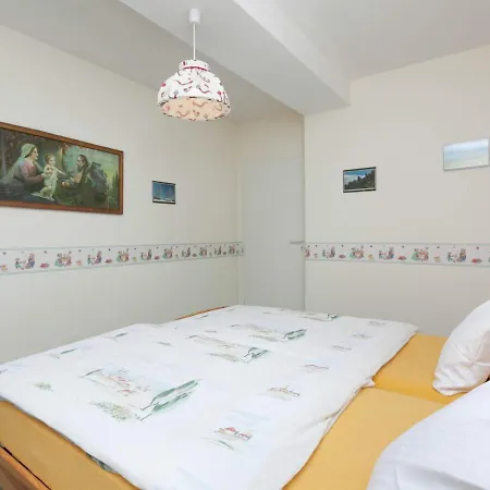 Modern In Near Town Center Apartamento
